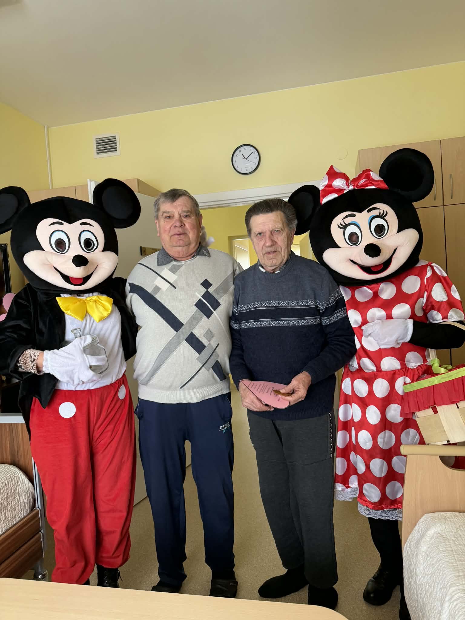Valentino dieną globos namuose – ypatingi svečiai su meilės žinute
